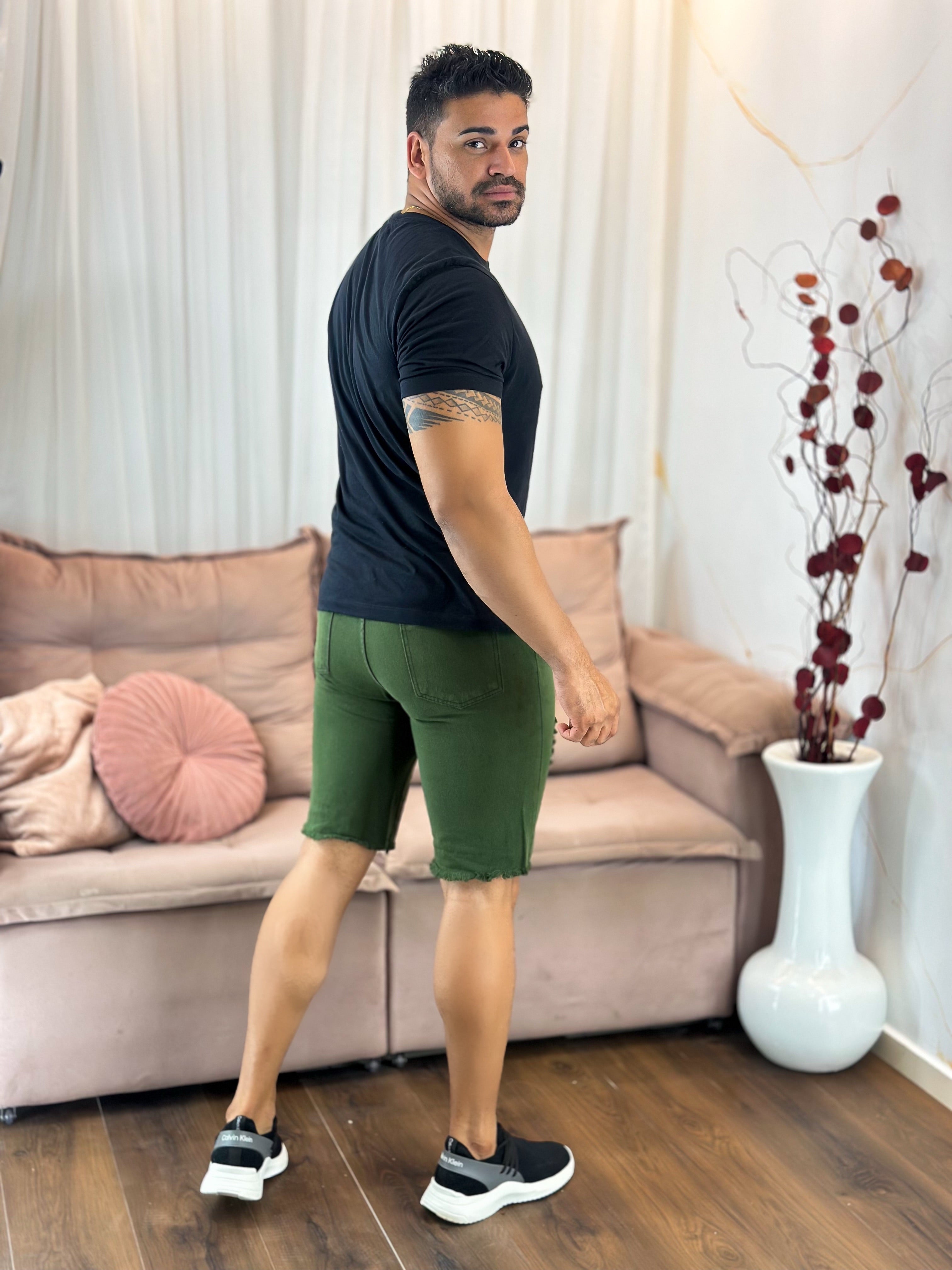 Bermuda Jens Masculina Verde Musgo