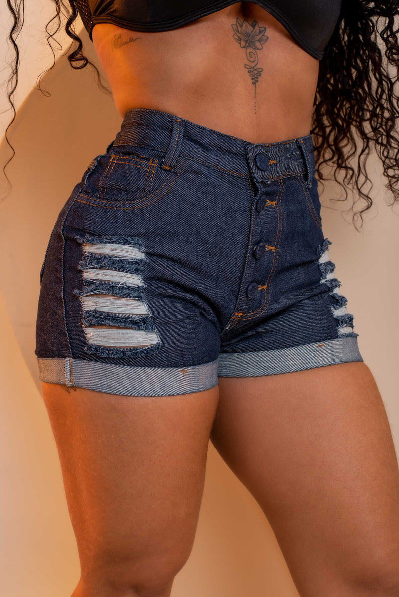 Short Jeans Feminino Cintura Alta Modelo Detonado Cintura Alta, Cós Alto, levanta o bumbum