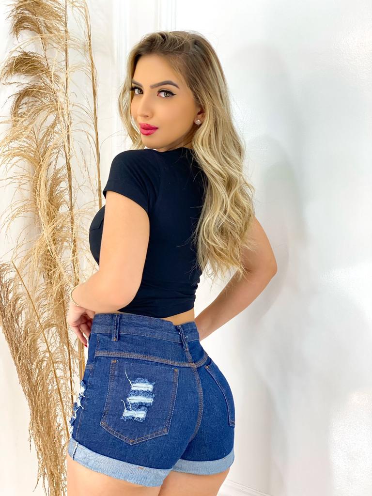 Short Jeans Feminino Cintura Alta Modelo Detonado Cintura Alta, Cós Alto, levanta o bumbum