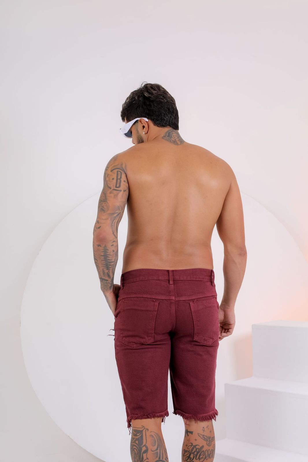 Bermuda Jeans Masculina vermelho Bordô