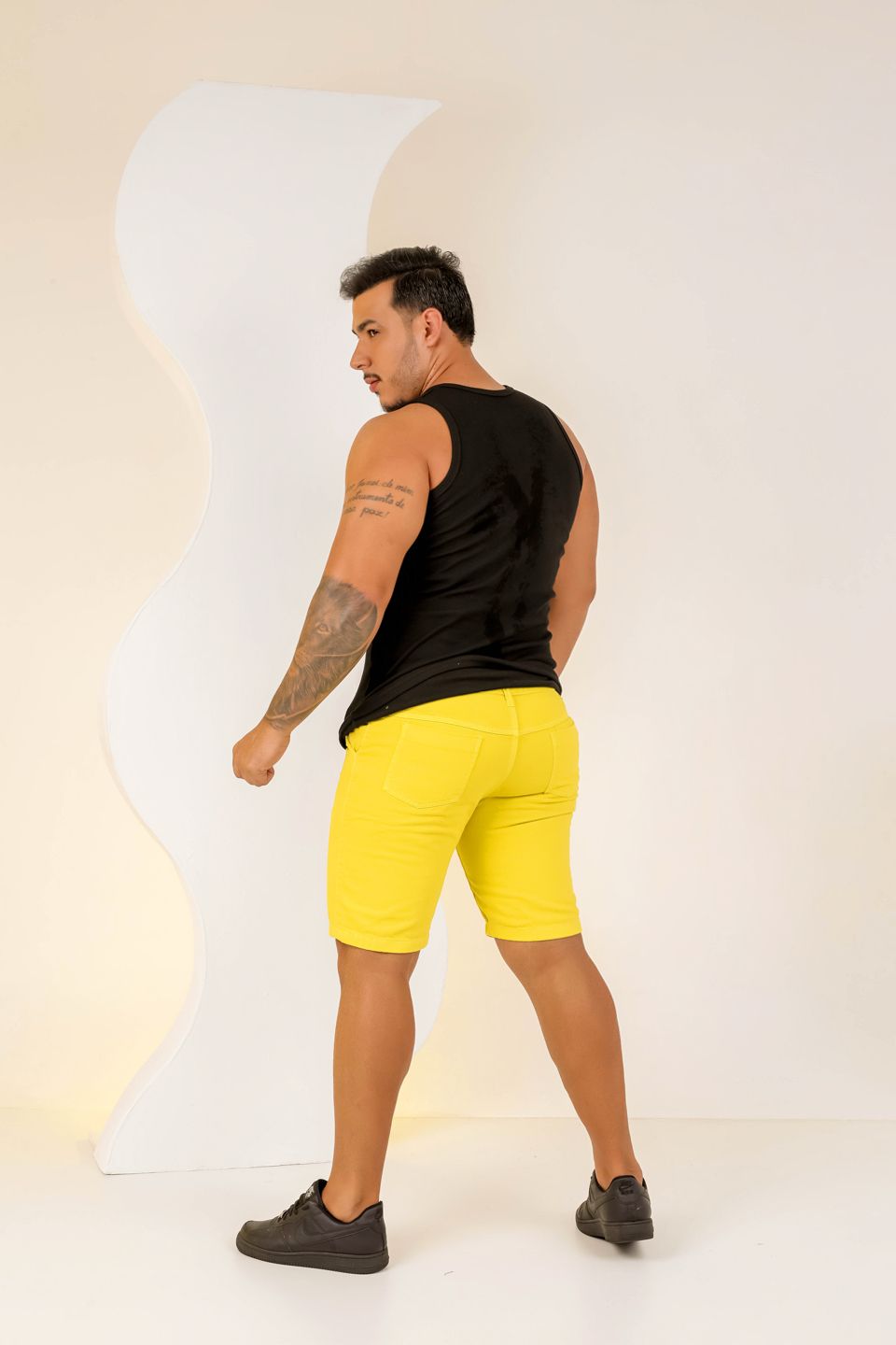 Bermuda Jeans Masculina Amarela