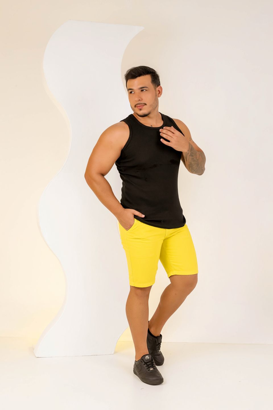 Bermuda Jeans Masculina Amarela